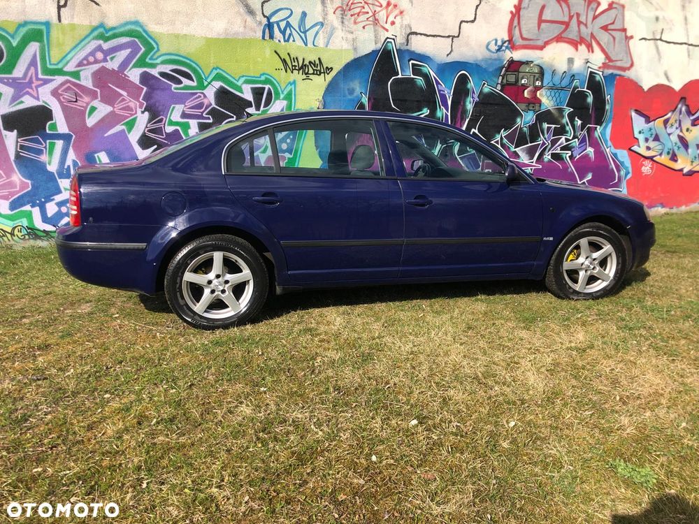 Skoda Superb 2.0 Comfort - 2