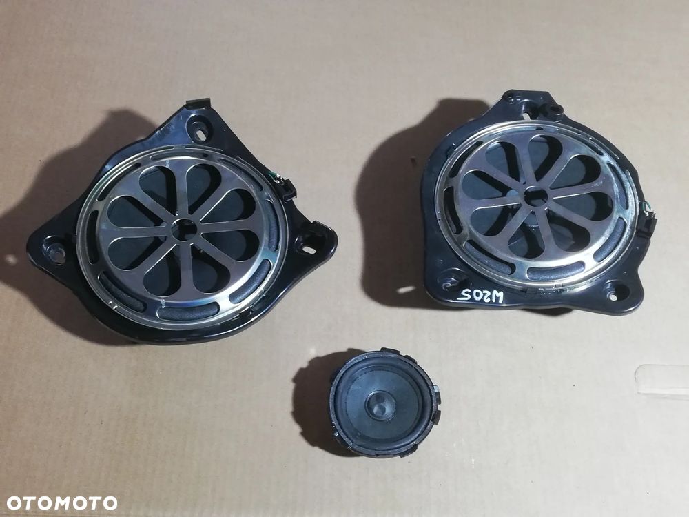 Mercedes W205 głośniki głośnik przód przedni BURMESTER