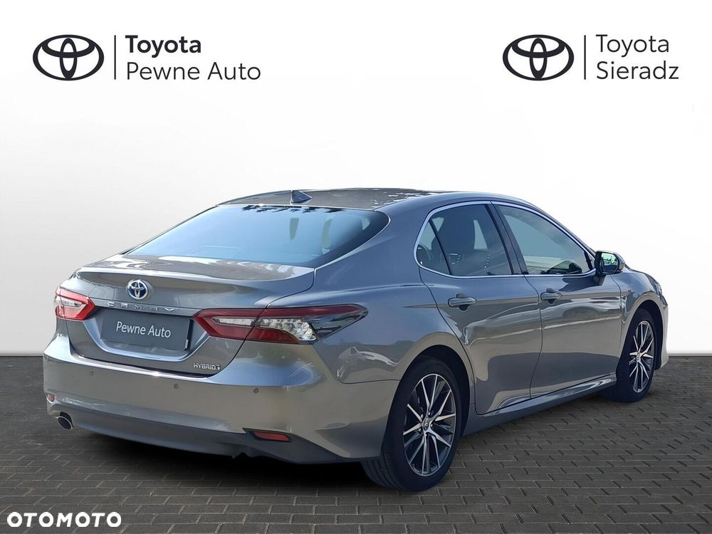 Toyota Camry 2.5 Hybrid Executive CVT - 6