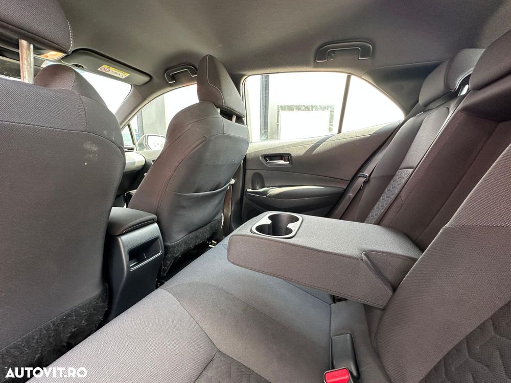 Toyota Corolla - 19