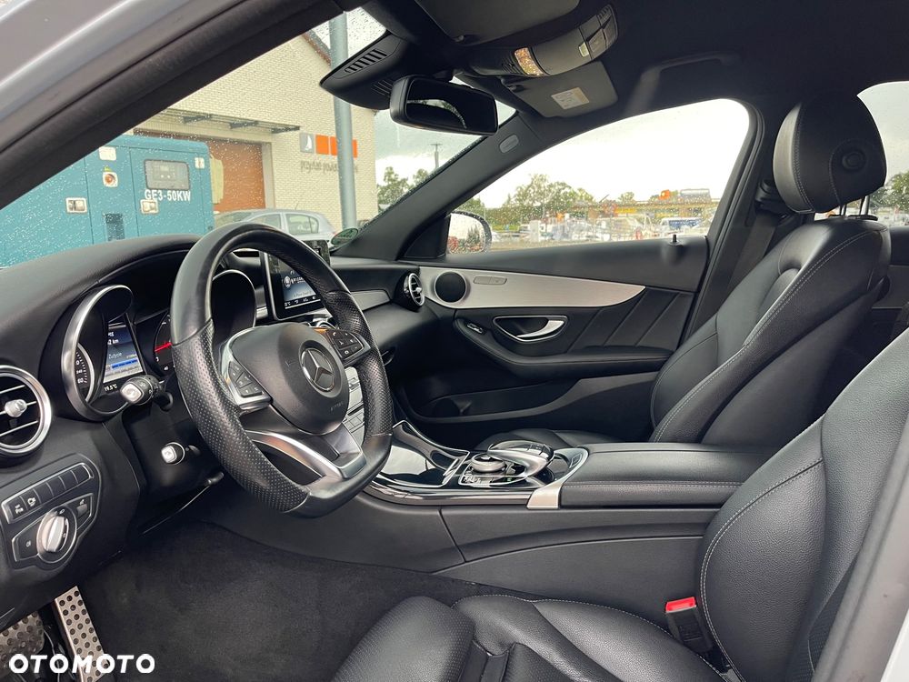 Mercedes-Benz Klasa C 200 4-Matic 9G-TRONIC - 7