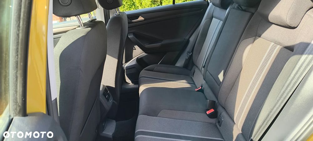 Volkswagen T-Roc 1.0 TSI Style - 25