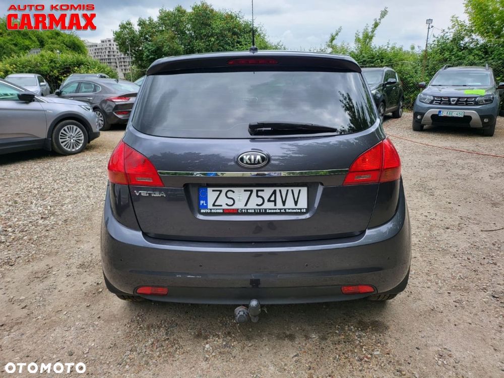 Kia Venga - 6