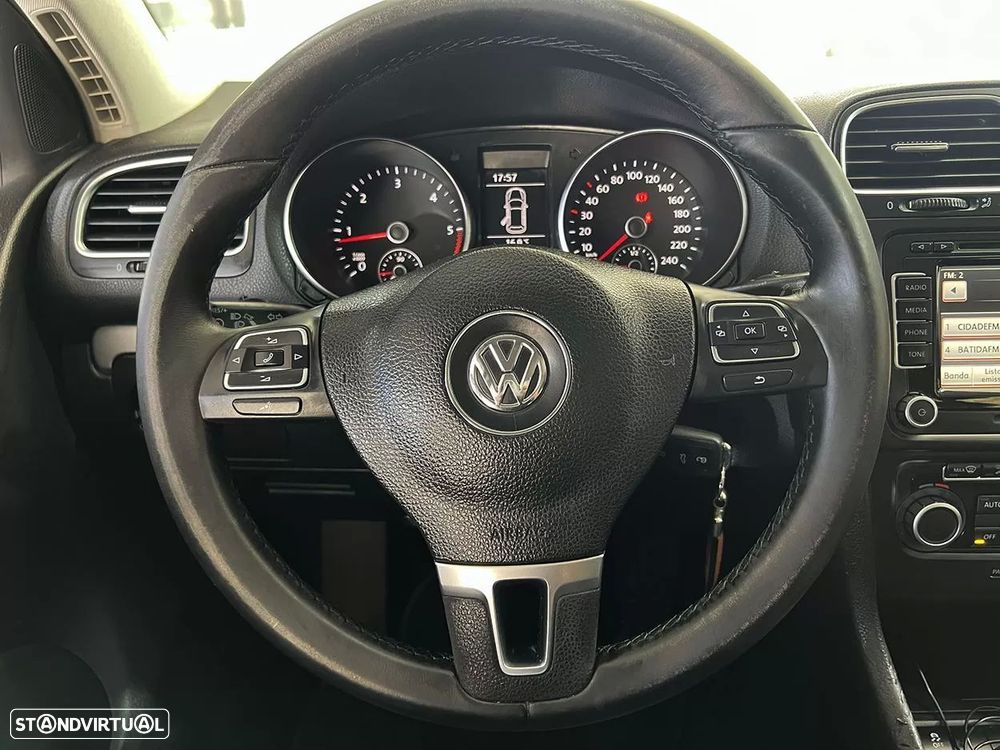 VW Golf 1.6 TDi Trendline BlueMotion - 9