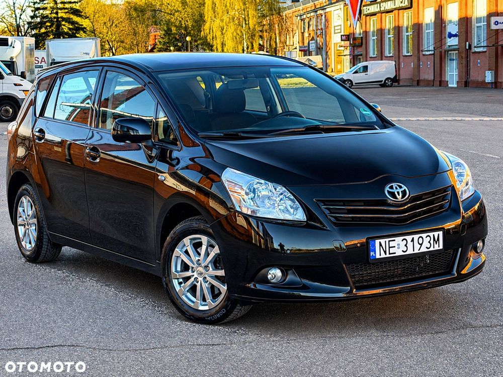 Toyota Verso 1.8 5-Sitzer Comfort - 2