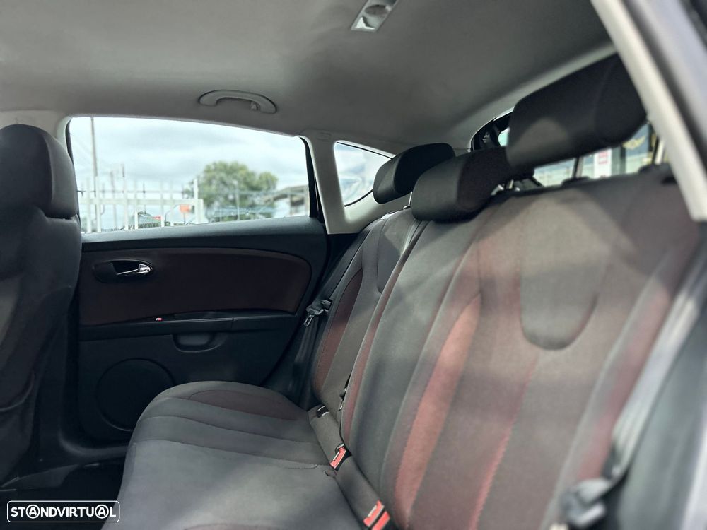 SEAT Leon 2.0 TDI Sport Up DSG - 17