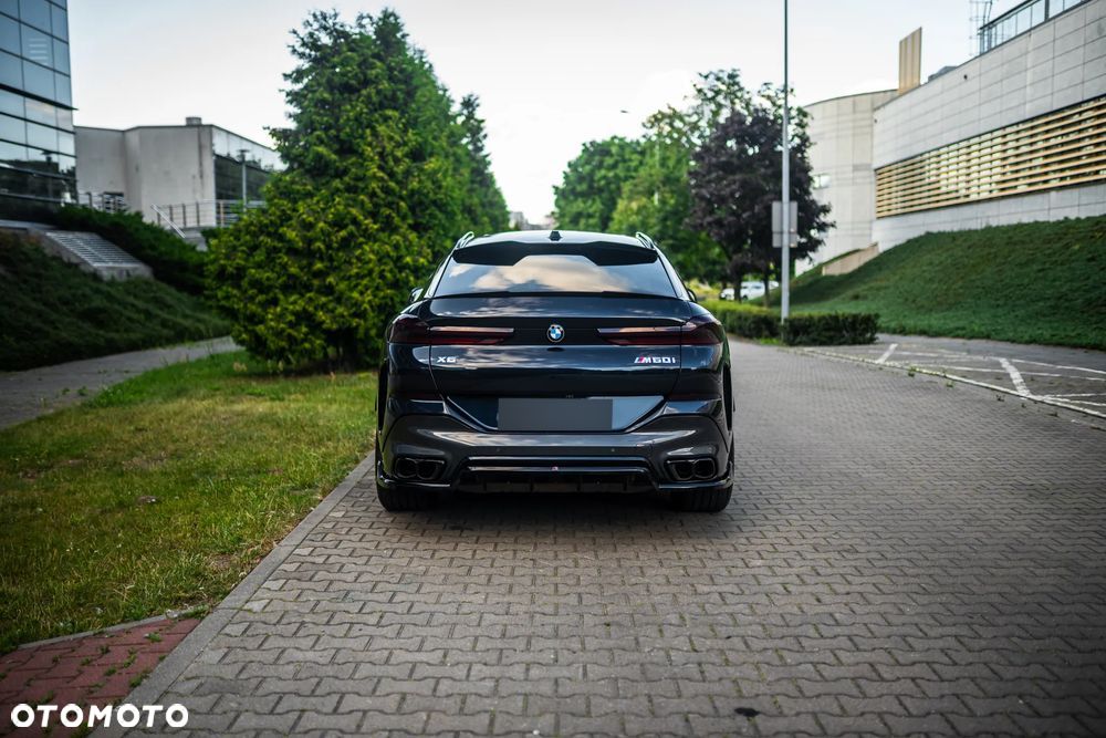 BMW X6 M50i - 12