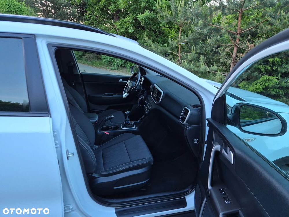 Kia Sportage 1.6 GDI Black Edition 2WD - 29