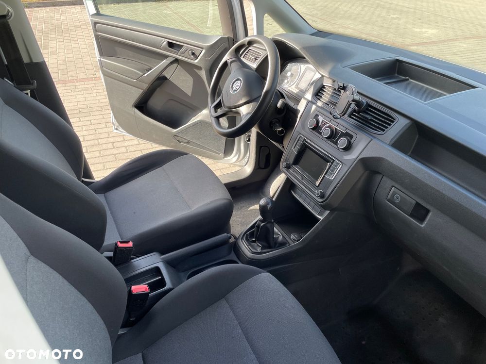 Volkswagen Caddy Maxi - 6