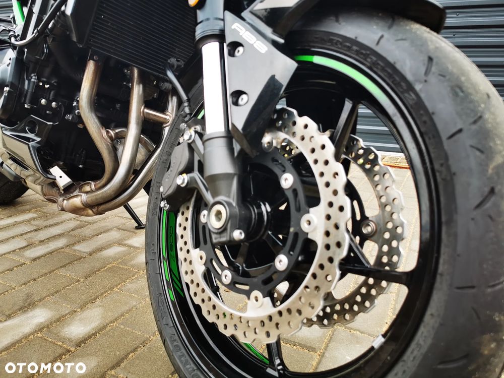 Kawasaki Z 900 - 15