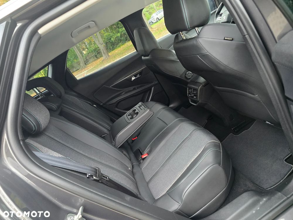 Peugeot 3008 1.6 PureTech Hybrid PHEV Allure Pack S&S EAT8 - 40