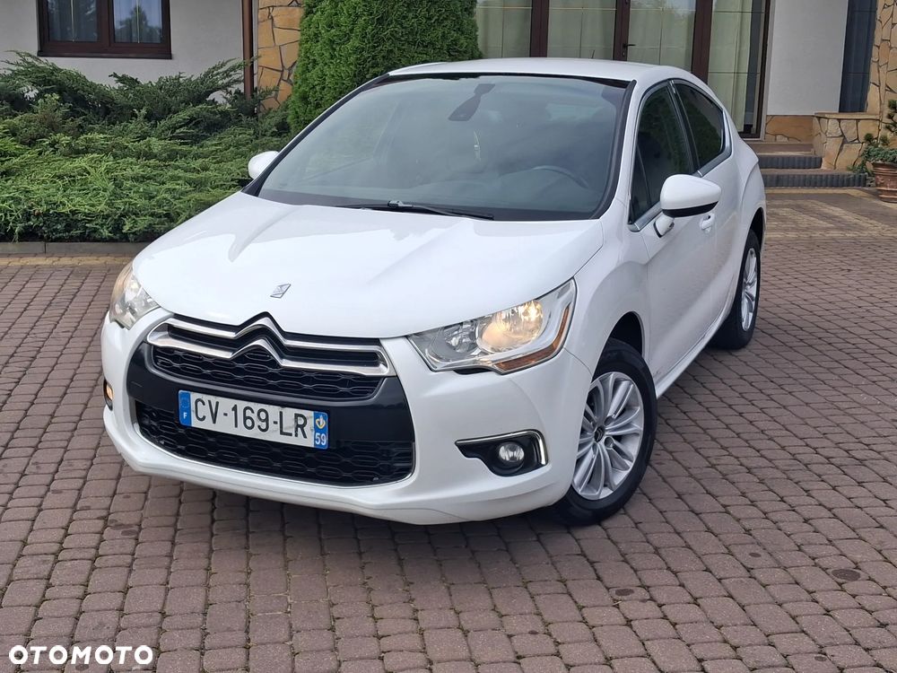 Citroën DS4 BlueHDi 120 S&S SoChic - 10