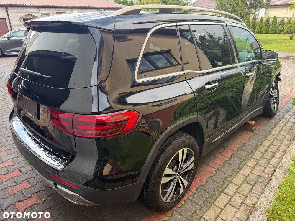 Mercedes-Benz GLB - 3