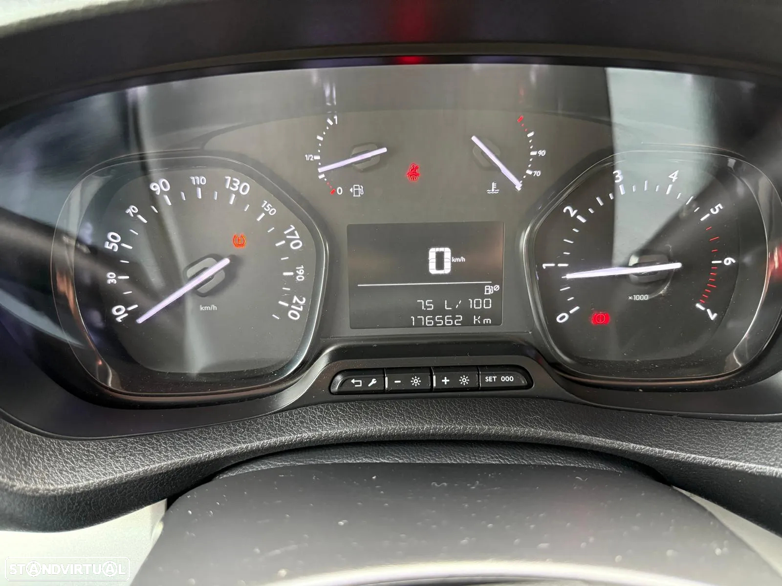Peugeot Expert 1.5 BlueHDi L2H1 Semi-Vidrado - 25