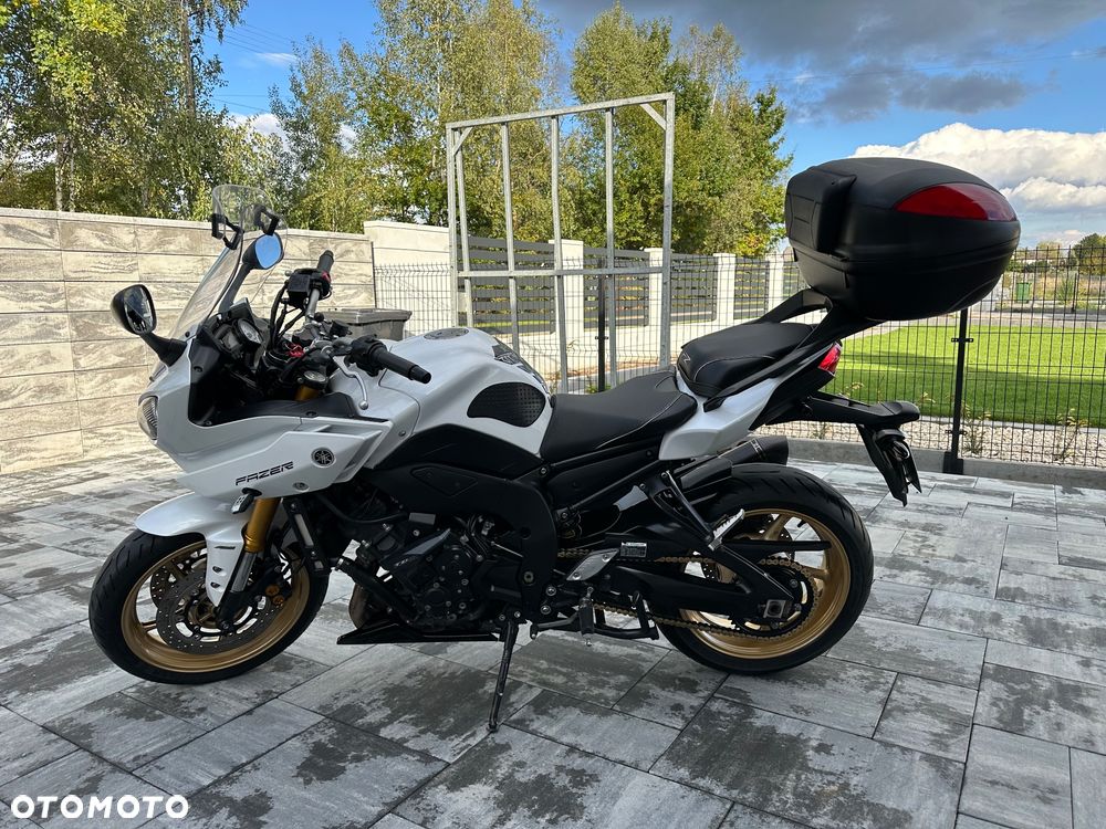 Yamaha FZ8 - 7
