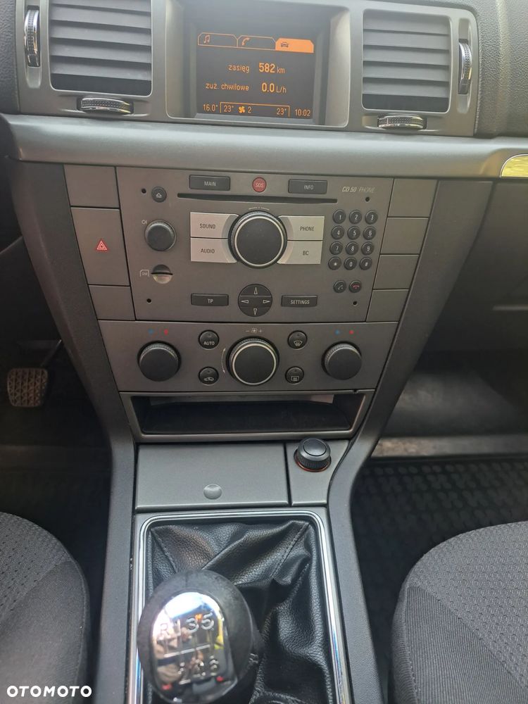 Opel Vectra 1.9 CDTI Cosmo - 10