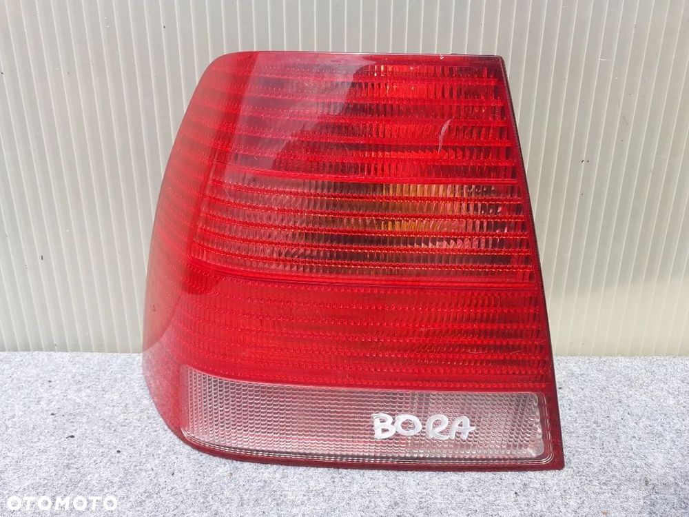 LAMPA TYŁ TYLNA LEWA VW BORA 2004 ORYGINAŁ - 1