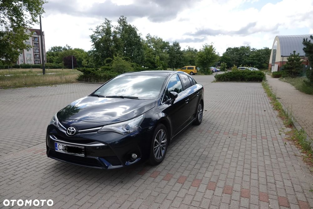 Toyota Avensis 1.8 Premium - 3