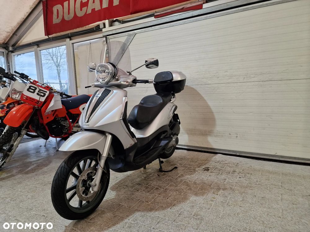 Piaggio Beverly - 4