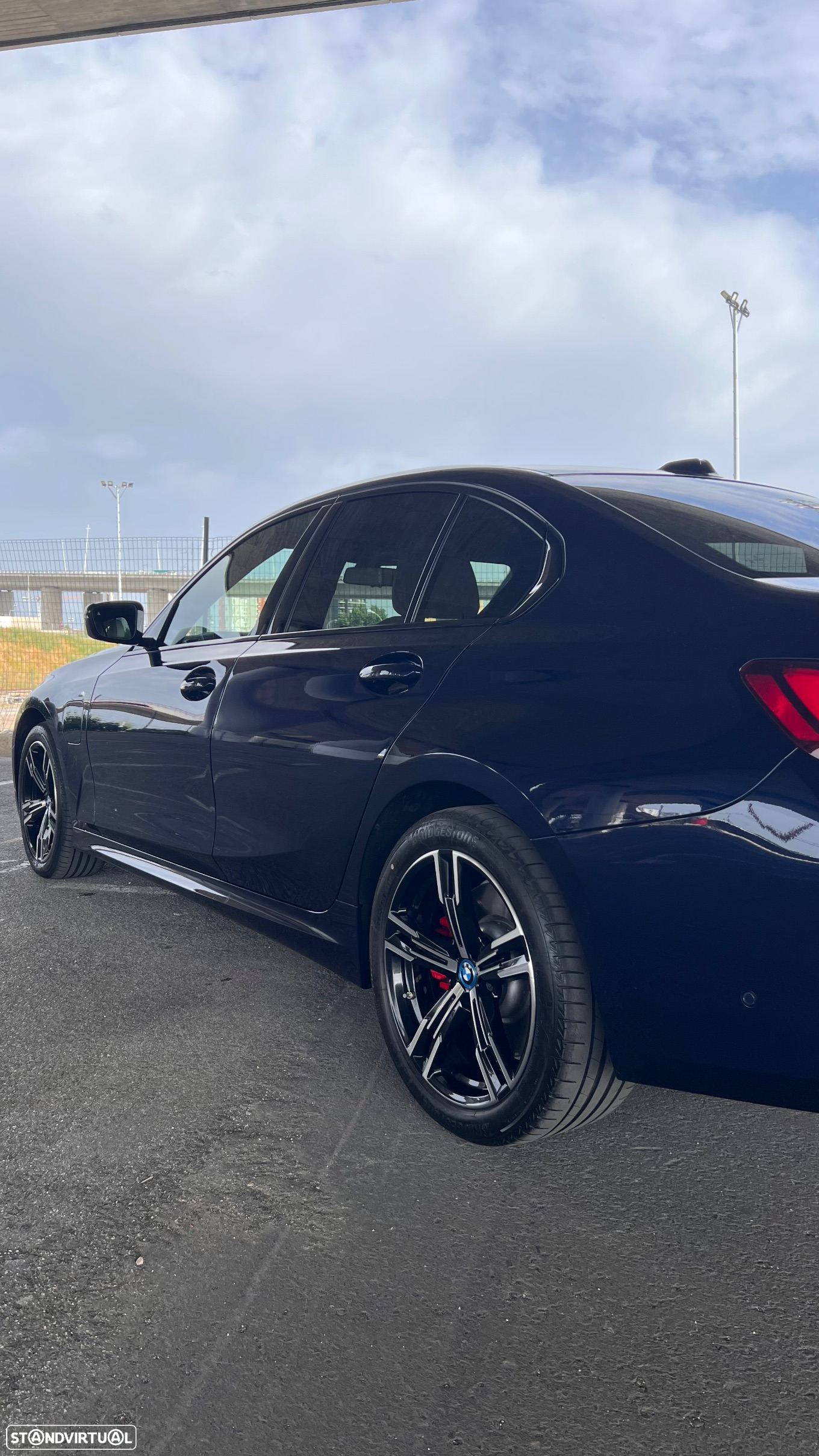 BMW 330 e Pack Desportivo M Auto - 9