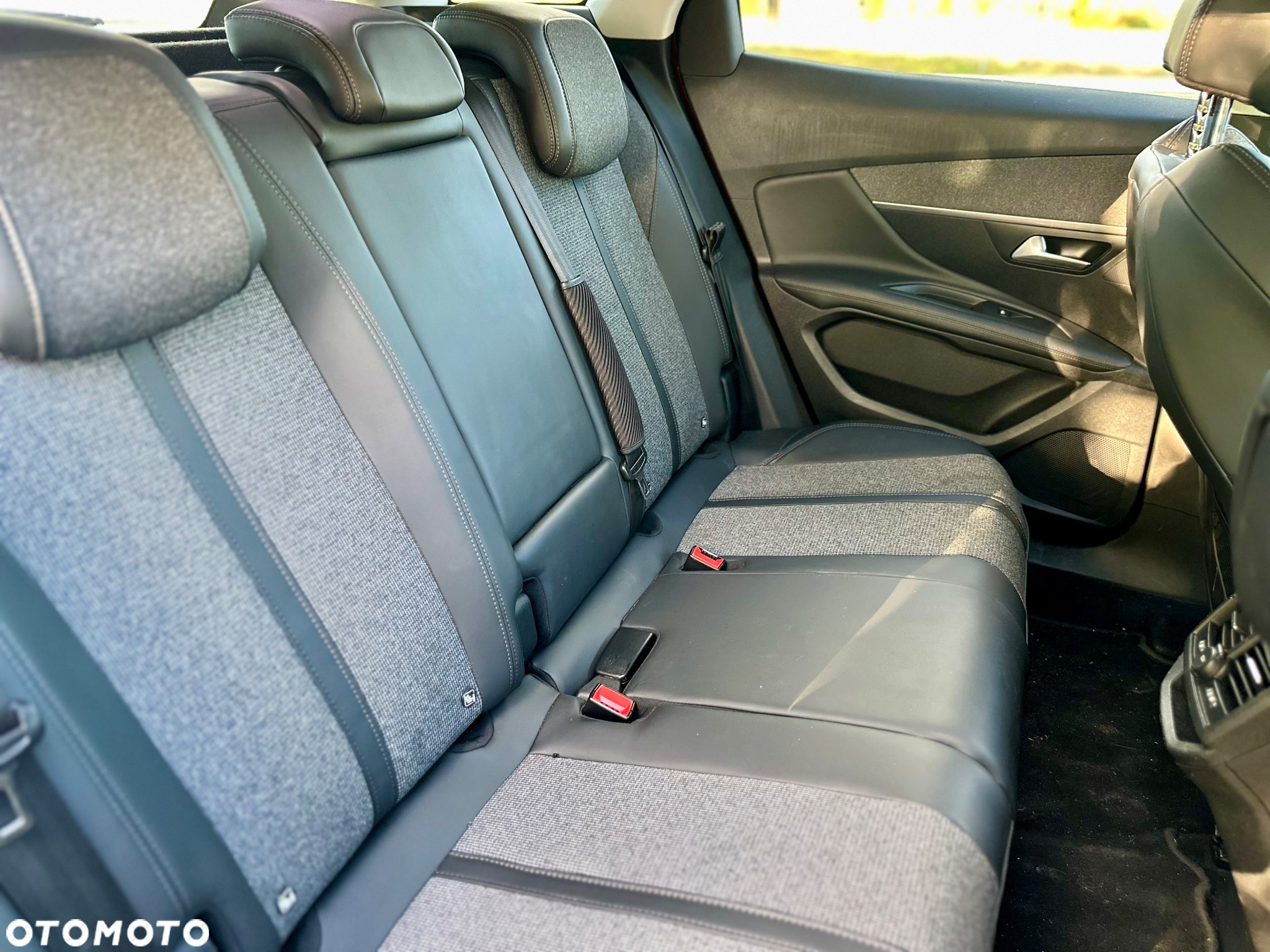 Peugeot 3008 1.2 PureTech Allure - 13