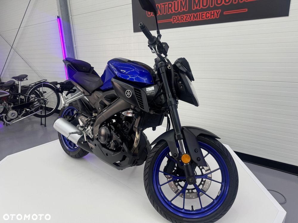 Yamaha MT - 4