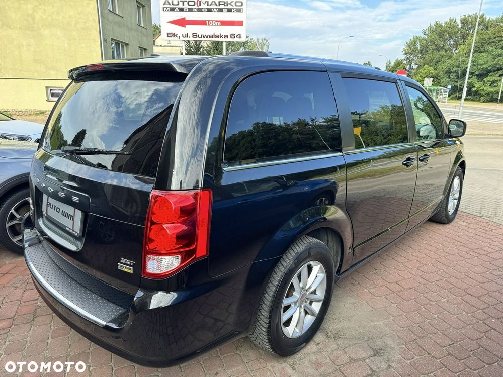 Dodge Grand Caravan - 8