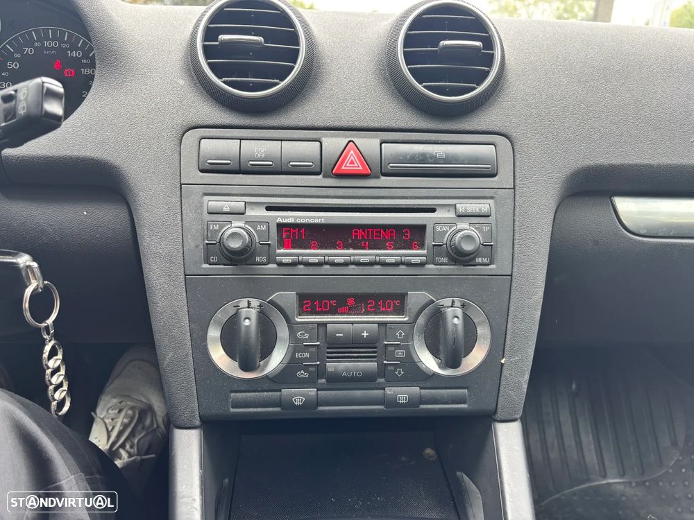 Audi A3 Sportback 1.6 FSi - 13