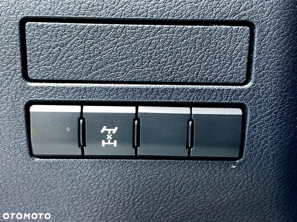 Lexus NX 200t Elite AWD - 11