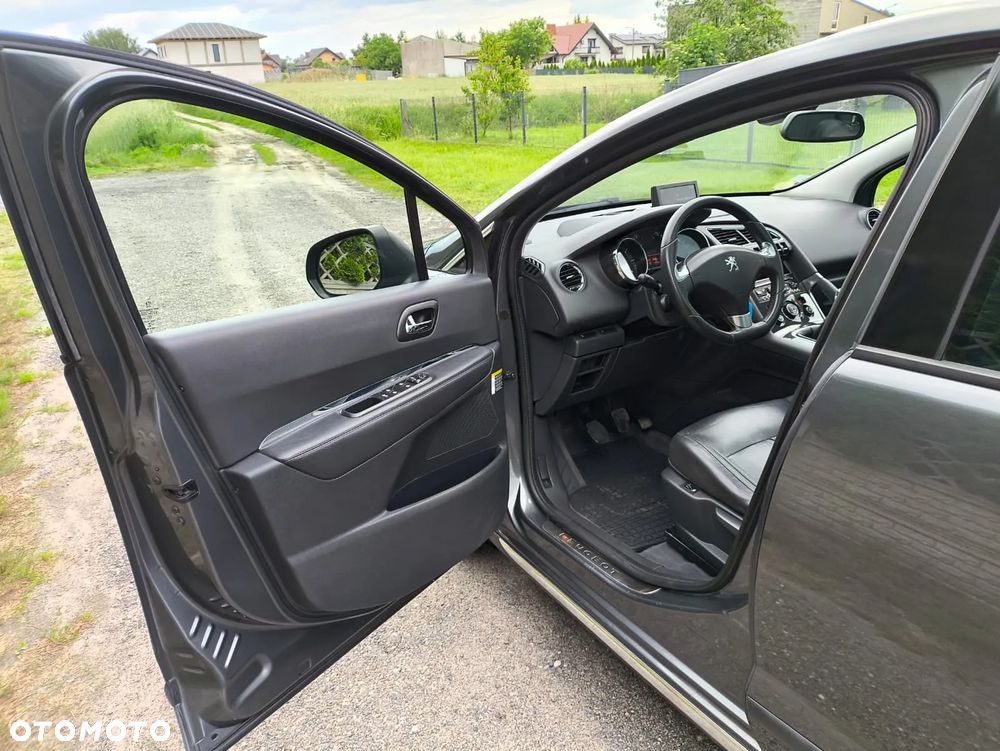 Peugeot 3008 HDi 150 Allure - 13