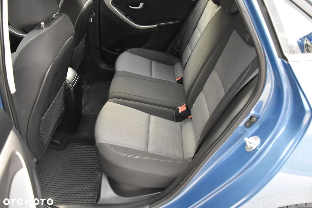 Hyundai i30 blue 1.6 GDI YES Gold - 26