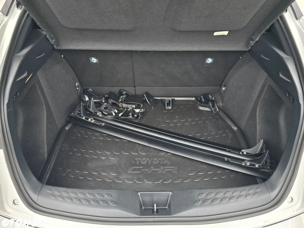 Toyota C-HR 1.8 Hybrid GPF GR Sport - 37