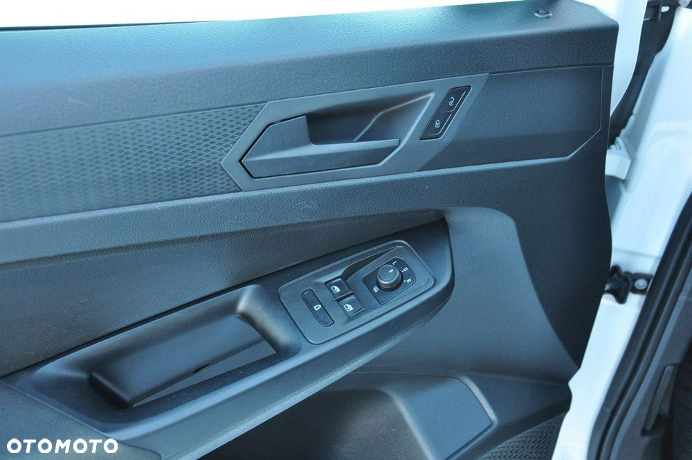 Volkswagen Caddy - 11