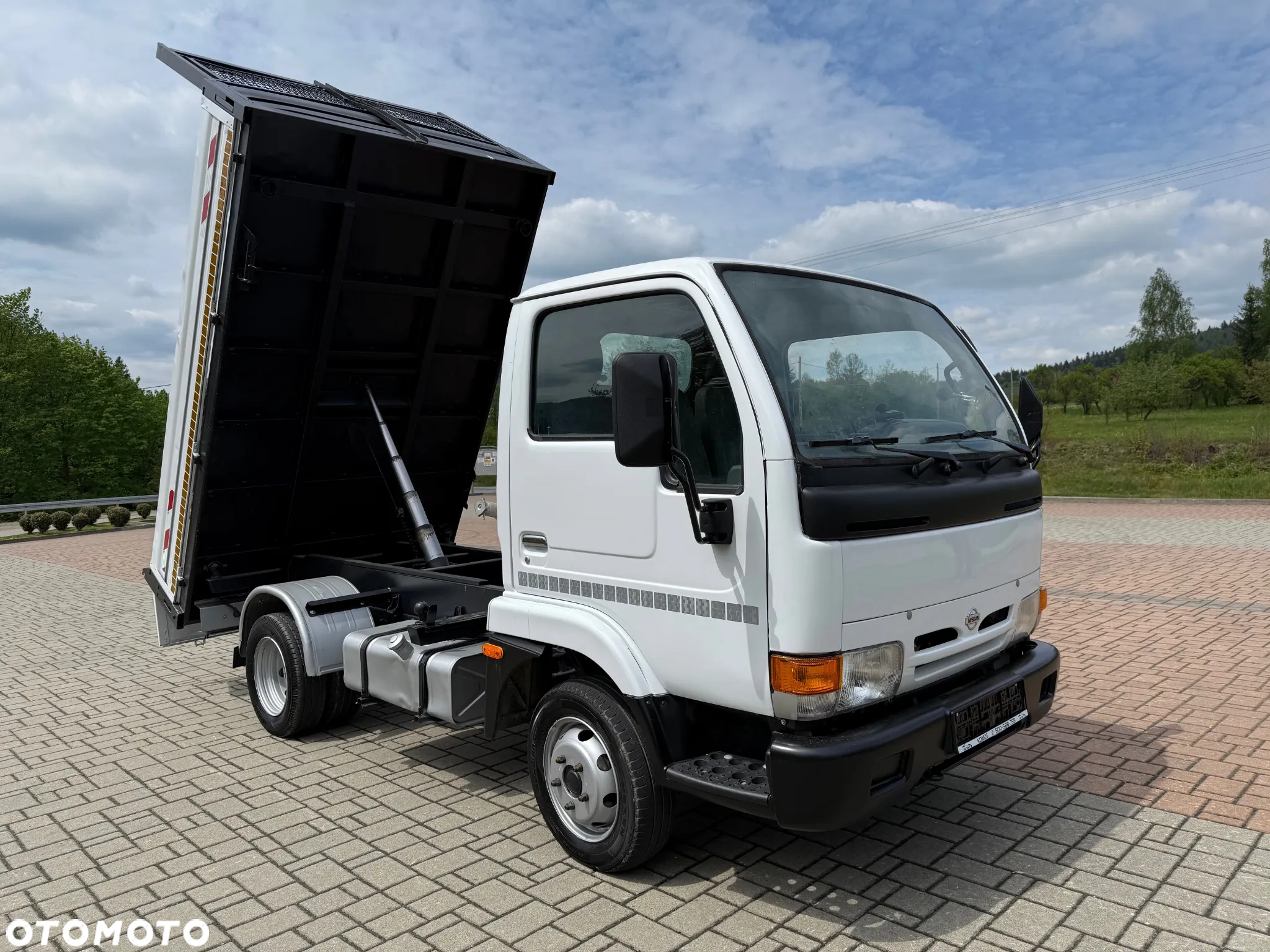 Nissan Cabstar - 13