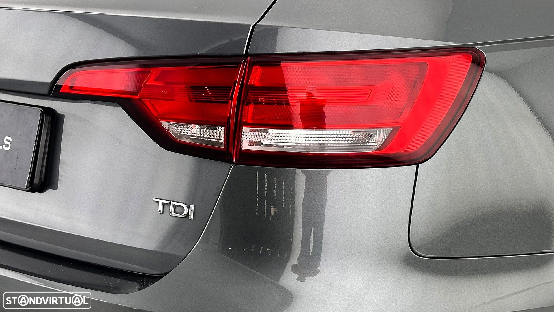 Audi A4 Avant 2.0 TDI Advance - 12