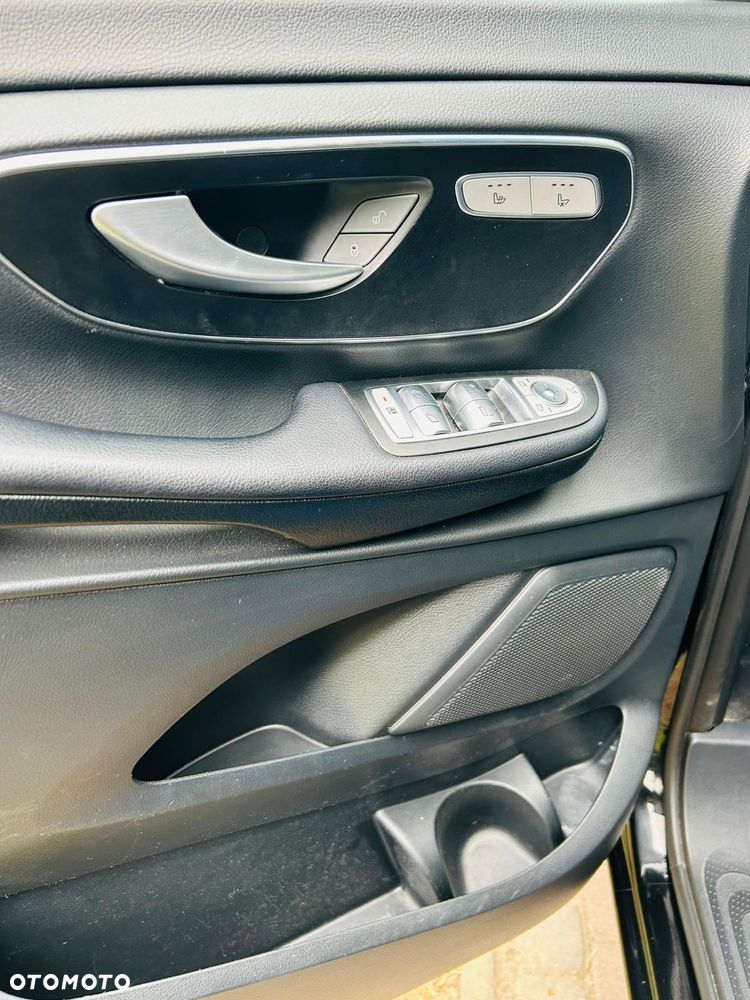 Mercedes-Benz Klasa V 300 d 9G-Tronic Avantgarde (d³ugi) - 12