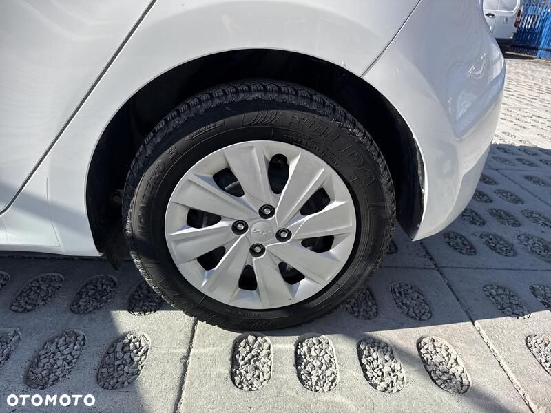 Kia Rio - 19