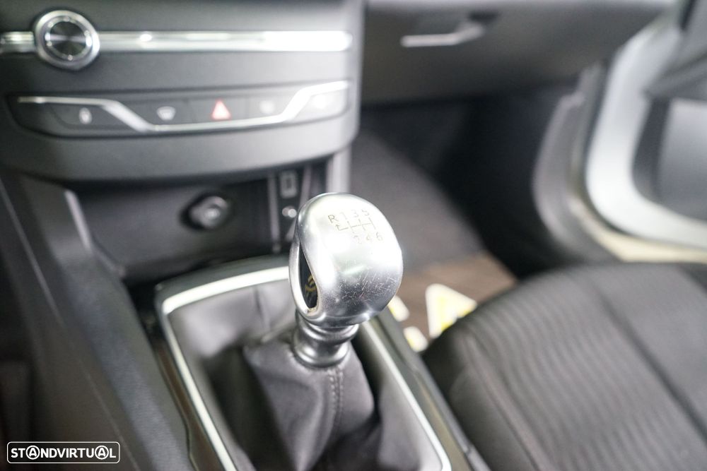 Peugeot 308 SW 1.6 BlueHDi Allure - 29