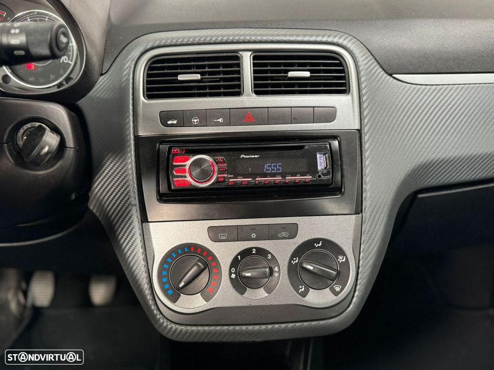 Fiat Grande Punto 1.2 Active - 29