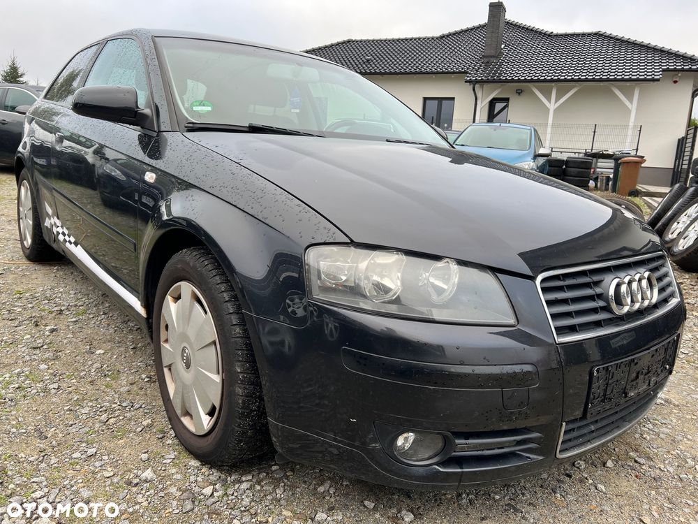 Audi A3 3-drzwiowe 1.6 Attraction - 2