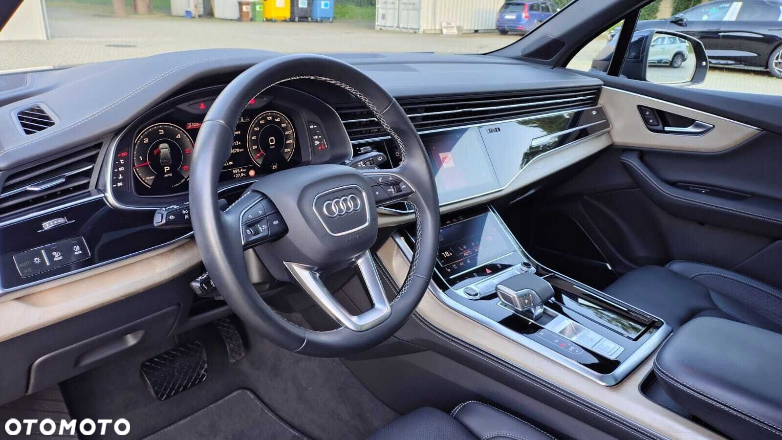Audi Q7 - 9