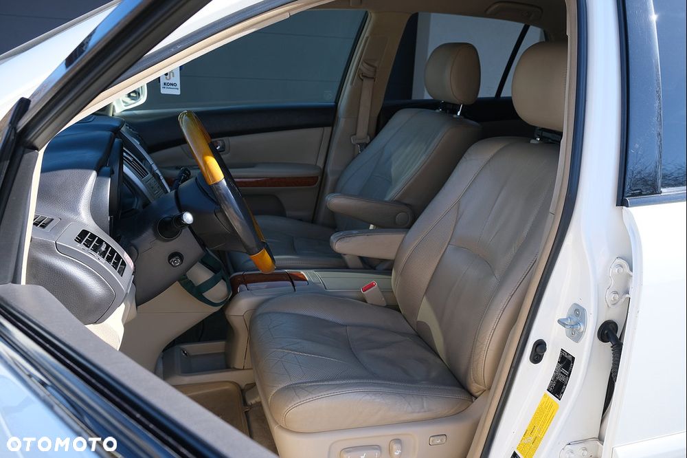 Lexus RX - 23