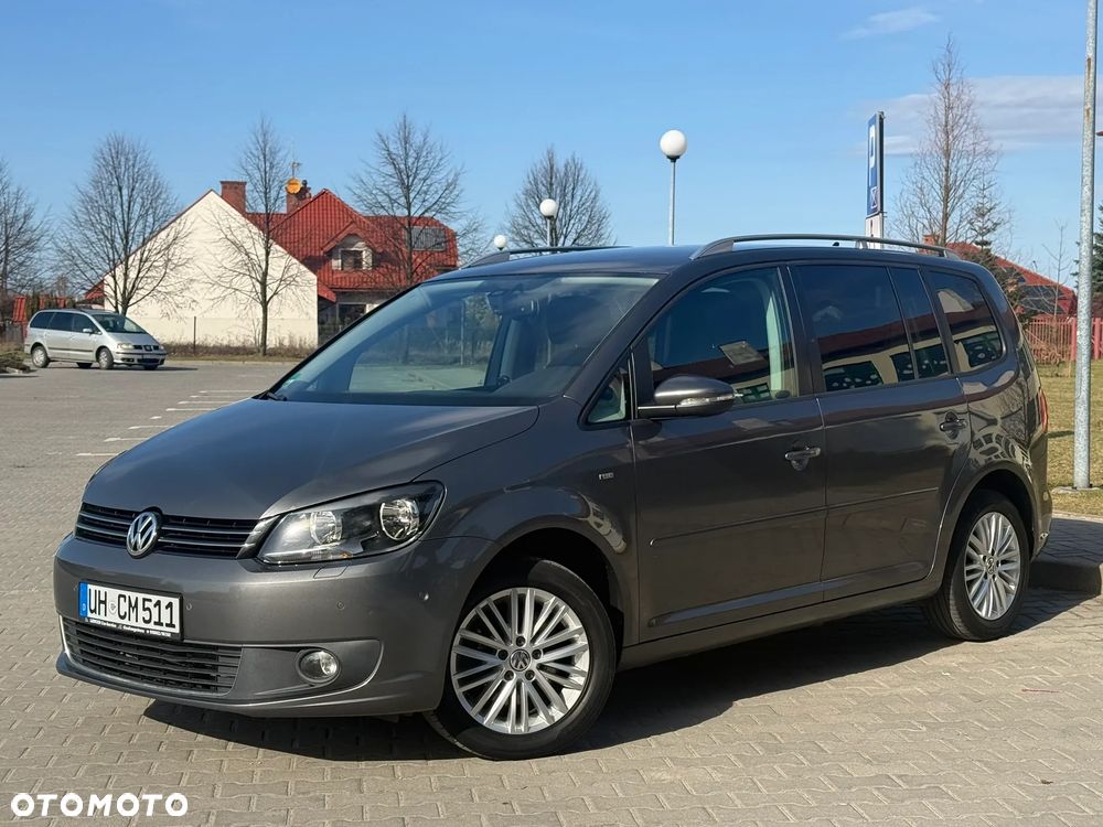 Volkswagen Touran - 12