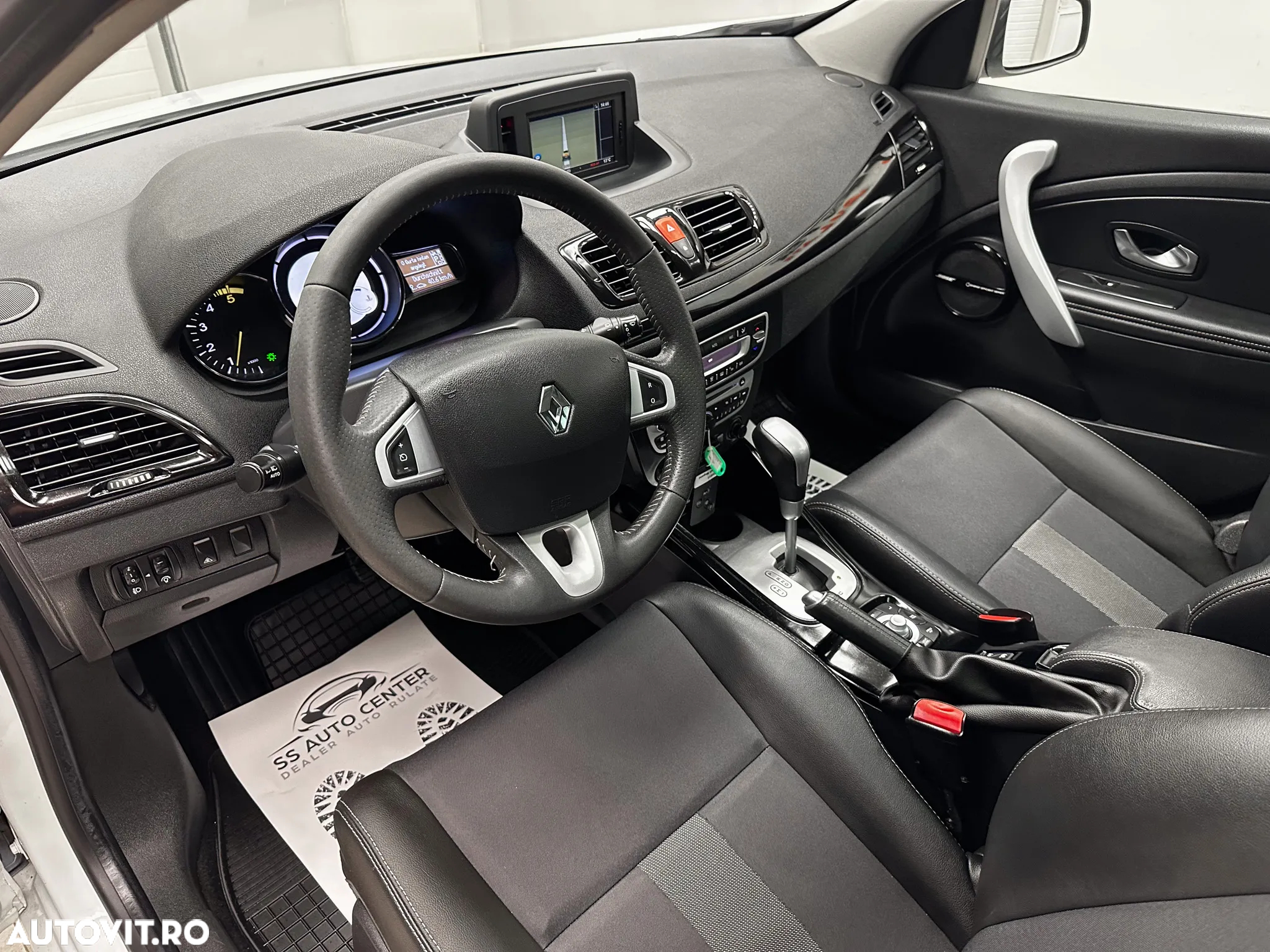 Renault Megane dCi 110 FAP EDC Bose Edition - 22