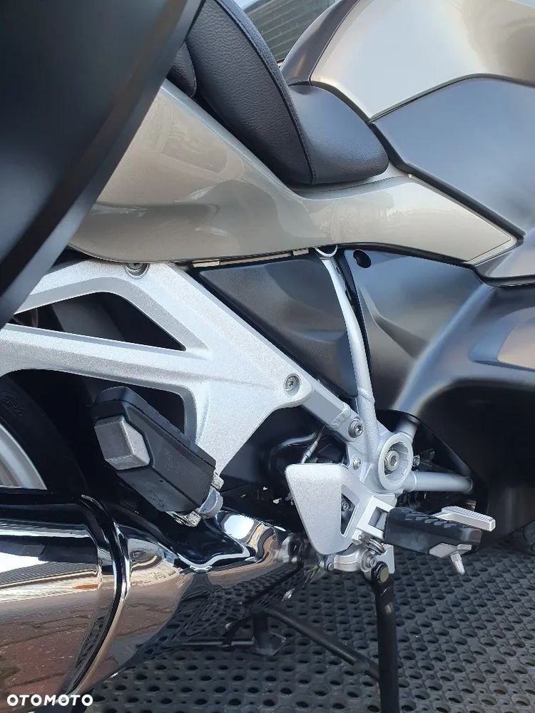 BMW RT - 25