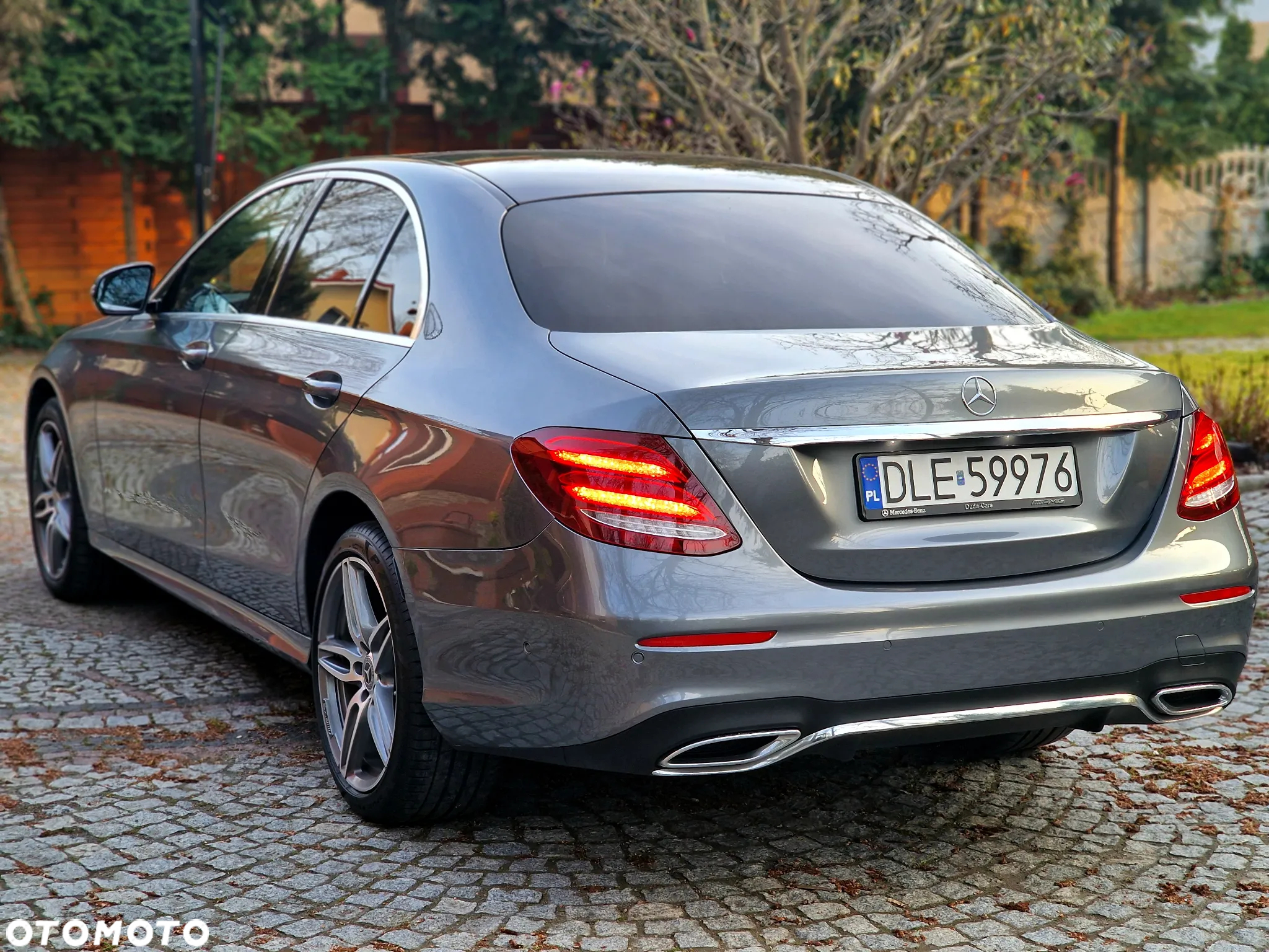 Mercedes-Benz Klasa E 220 d 4-Matic 9G-TRONIC - 2