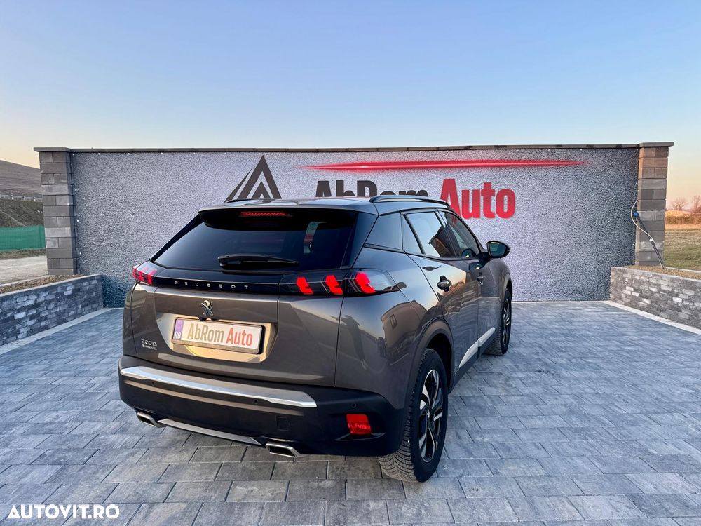 Peugeot 2008 PureTech 130 EAT8 Allure - 3