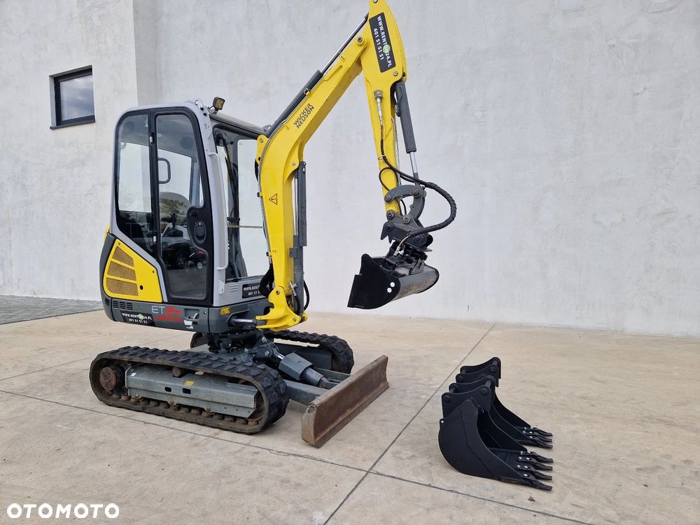 Wacker Neuson ET 24 jak Cat, Kubota, JCB R407 - 2