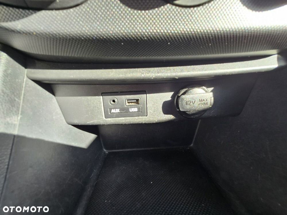 Hyundai i10 1.0 Connect & Go - 28