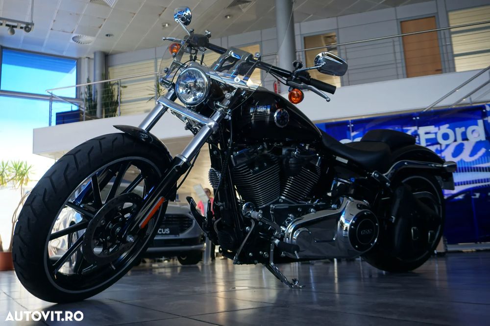 Harley-Davidson Softail Breakout FXSB - 5